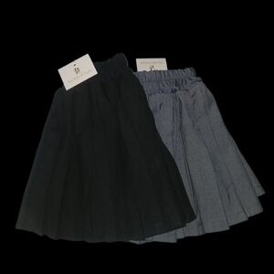 Elegant Black and Gray Pleated Skirt